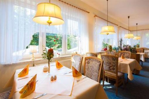 фото отеля Am Schlosspark Hotel Wernigerode