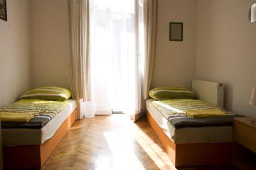 фото отеля Butterfly Hostel and Guesthouse