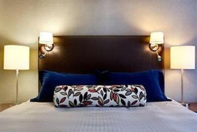 фото отеля Sandman Signature Hotel & Suites Edmonton South