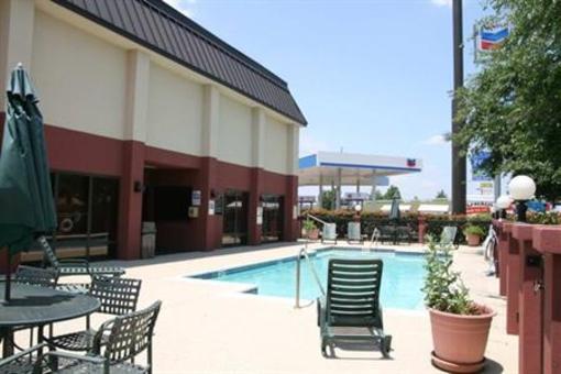 фото отеля Baymont Inn And Suites - Lewisville