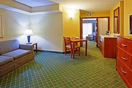 фото отеля Holiday Inn Express Coon Rapids