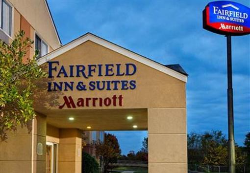 фото отеля Fairfield Inn & Suites Memphis