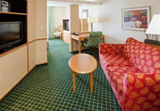 фото отеля Fairfield Inn & Suites Memphis