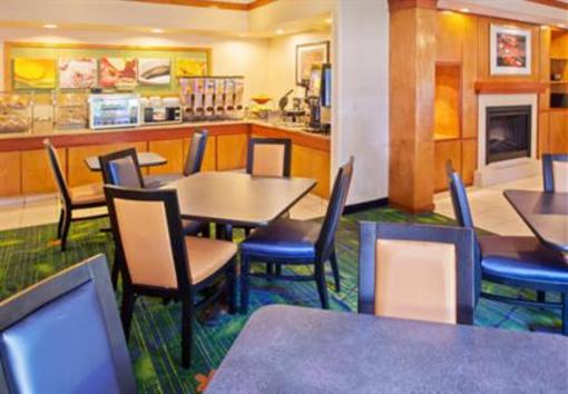 фото отеля Fairfield Inn & Suites Memphis