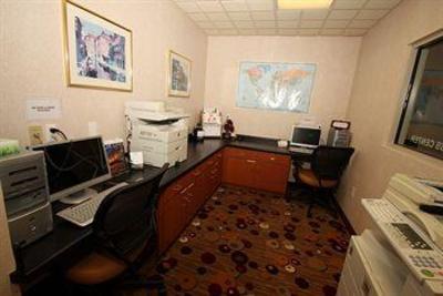 фото отеля Grand Stay Hotel & Suites Appleton