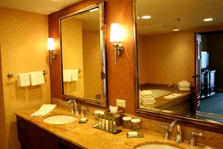 фото отеля Doubletree Hotel Seattle Airport