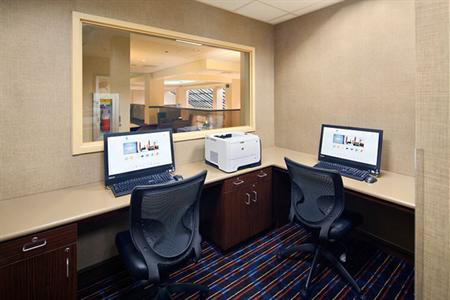 фото отеля Embassy Suites Hotel Santa Clara