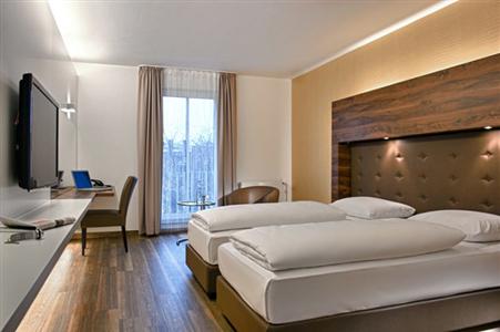фото отеля Hotel Conti Duisburg
