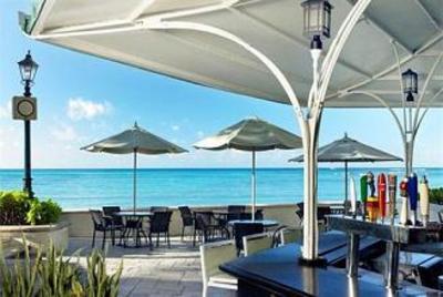 фото отеля Moana Surfrider, A Westin Resort & Spa