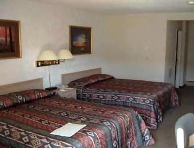фото отеля Super 8 Salmon Arm