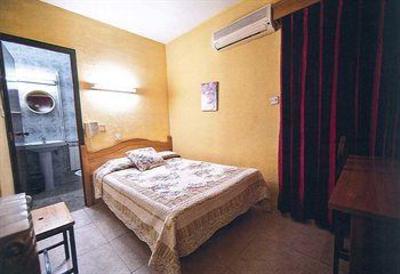 фото отеля Hostal La Rosa