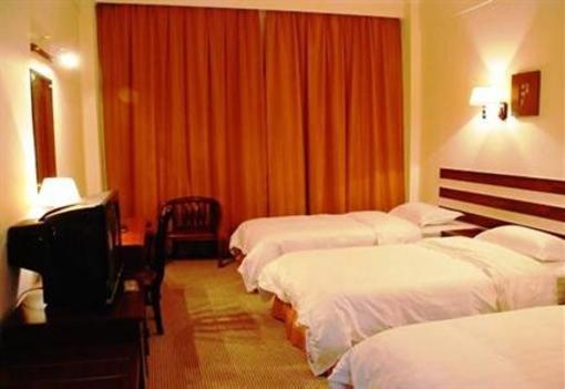 фото отеля Cenxi Hotel