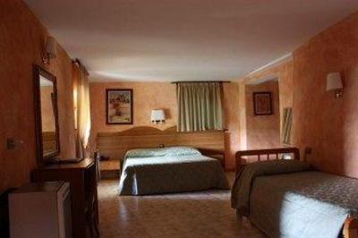 фото отеля Ostello Locanda Arcos Hotel Anticoli Corrado
