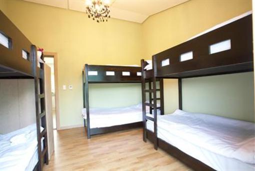 фото отеля Attimua Guesthouse & Pension