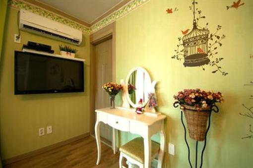 фото отеля Attimua Guesthouse & Pension