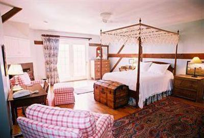фото отеля Inn at Old Virginia