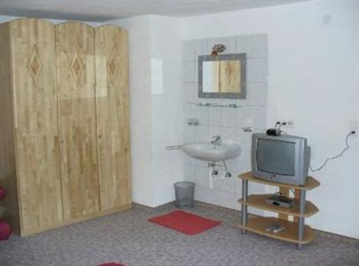 фото отеля Ferienwohnungen Egger Guest House Zell am Ziller