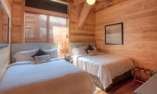 фото отеля Schlitterbahn Resort at New Braunfels