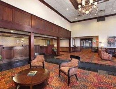 фото отеля Ramada Plaza Louisville