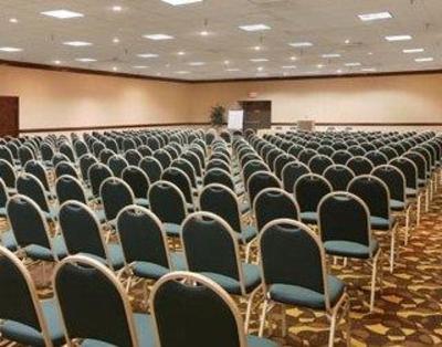 фото отеля Ramada Plaza Louisville