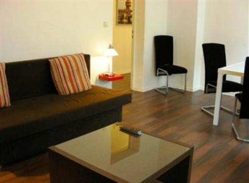 фото отеля Berlin Holiday Apartments