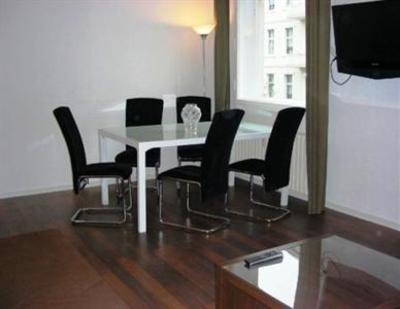 фото отеля Berlin Holiday Apartments