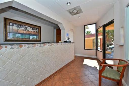 фото отеля Americas Best Value Inn - Daytona Beach North