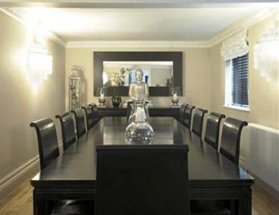 фото отеля Windfalls Boutique Hotel