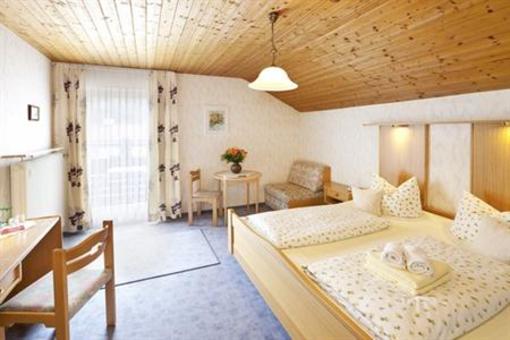 фото отеля Hotel Fruhlingsgarten