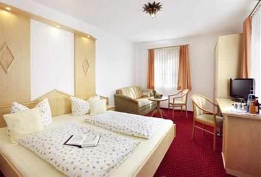 фото отеля Hotel Fruhlingsgarten