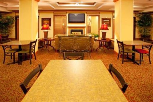 фото отеля Holiday Inn Express Hotel & Suites Parkersburg Mineral Wells (West Virginia)