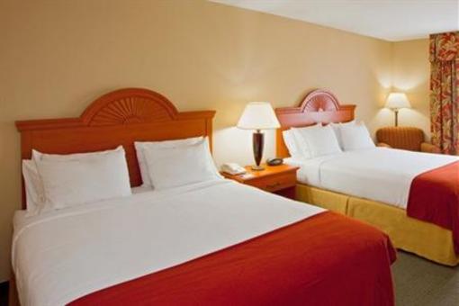 фото отеля Holiday Inn Express Hotel & Suites Parkersburg Mineral Wells (West Virginia)