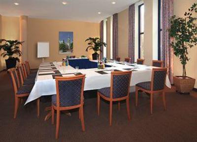 фото отеля Ramada-Treff Hotel Bergedorf