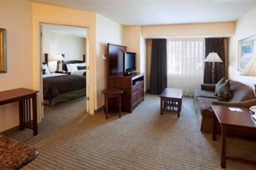 фото отеля Staybridge Suites San Antonio NW near Six Flags Fiesta Texas