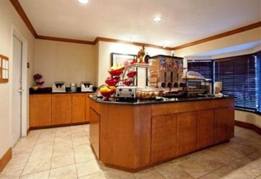 фото отеля Staybridge Suites San Antonio NW near Six Flags Fiesta Texas