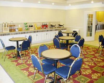 фото отеля La Quinta Inn & Suites Winnie