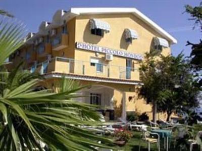 фото отеля Piccolo Mondo Hotel Acquappesa