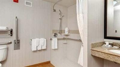 фото отеля Hilton Garden Inn Danbury