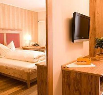 фото отеля Hotel & Gasthof Lowen