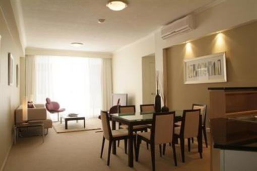 фото отеля Trilogy Surfers Paradise Apartments Gold Coast