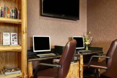 фото отеля BEST WESTERN PREMIER The Lodge on Lake Detroit