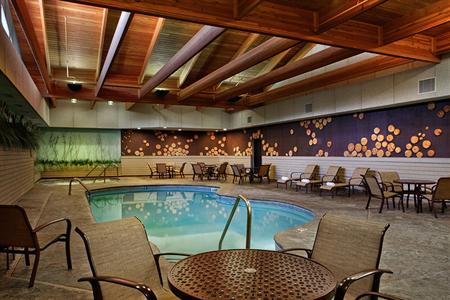 фото отеля BEST WESTERN PREMIER The Lodge on Lake Detroit
