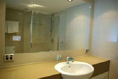 фото отеля Gemini Court Holiday Apartments
