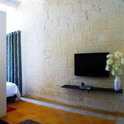 фото отеля Castille Suites Apartments Valletta