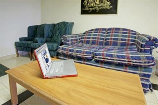фото отеля Americas Best Value Inn & Suites Smithville