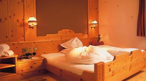 фото отеля Hotel Alpenhof Rasen-Antholz