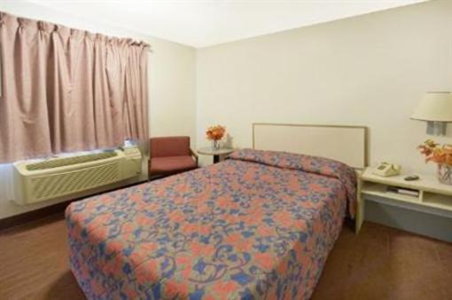 фото отеля Travel Inn Motel Hartford
