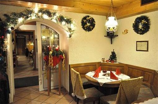 фото отеля Gasthof & Hotel Zur Linde