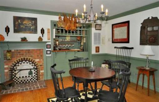фото отеля Legacy of Williamsburg Bed and Breakfast