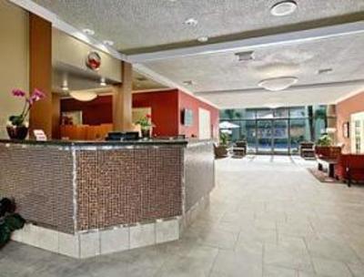 фото отеля Ramada Plaza Cal Expo